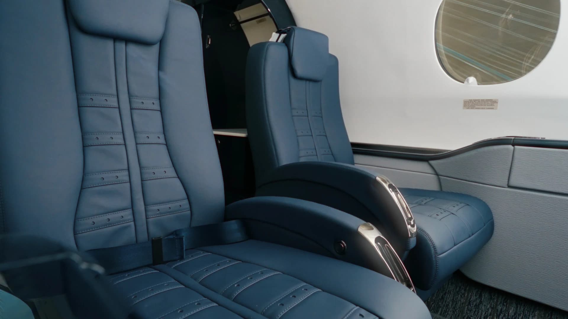 Hawker 400 sculpted leather seats.